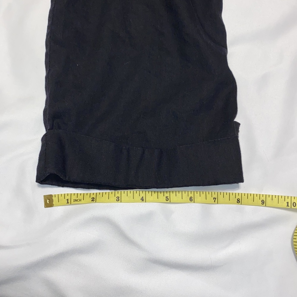 Vintage black Marciano capri pants. Size 0. - Picture 11 of 12